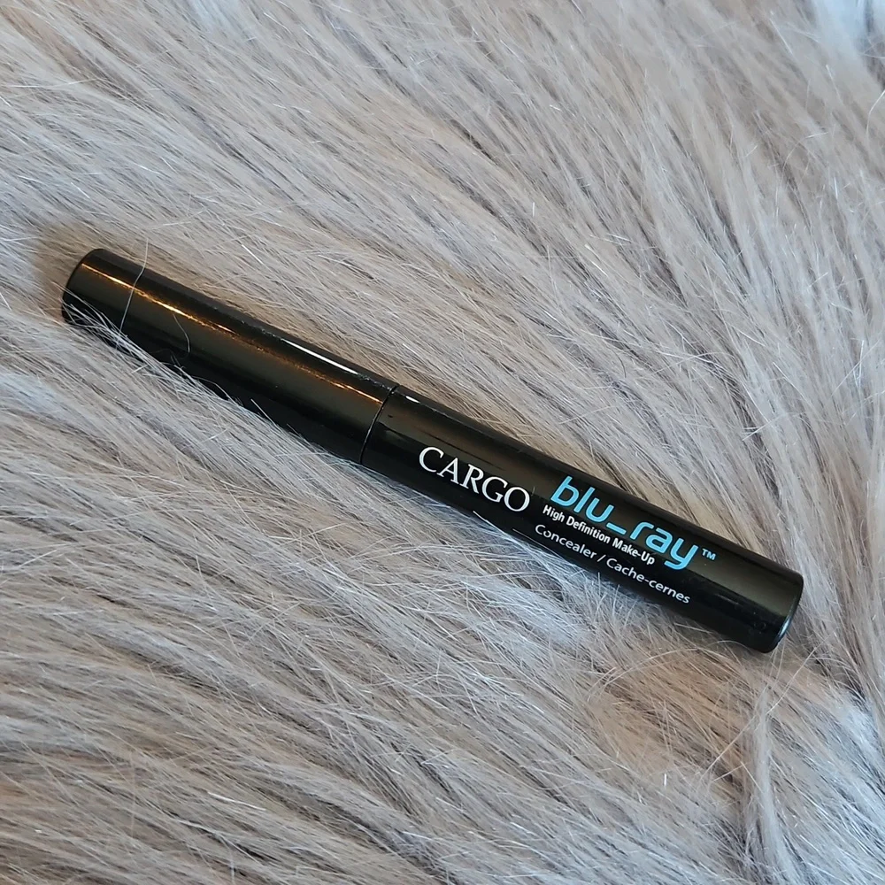 🆕️Cargo Cosmetics Blu-Ray High Definition Make-Up Concealer 02 Medium/Dark